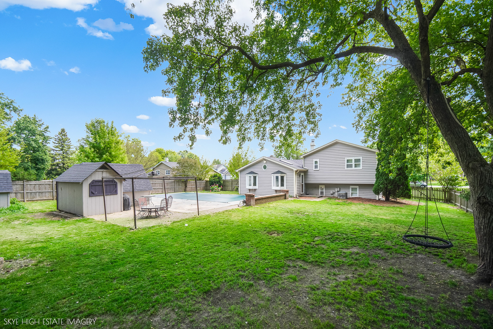 28W516 Leverenz Road
