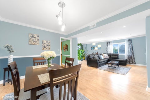 Tiny photo for 1025 S FERNANDEZ Avenue #2D, Arlington Heights, IL 60005 (MLS # 12771941)