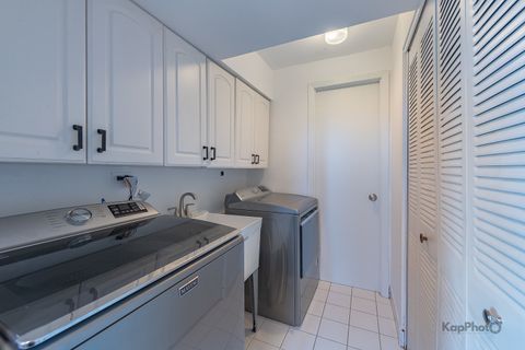 Tiny photo for 818 Brentwood Court, Schaumburg, IL 60193 (MLS # 12499940)