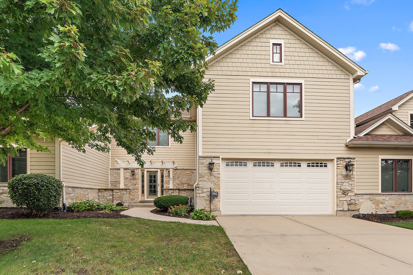 9362 Arrowhead Circle
