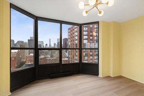 Tiny photo for 901 S Plymouth Court #1905, Chicago, IL 60605 (MLS # 12774137)