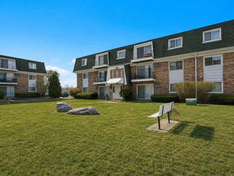 Tiny photo for 10310 Ridgeland Avenue #208, Chicago Ridge, IL 60415 (MLS # 12690629)