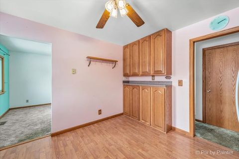 Tiny photo for 411 Krause Avenue, Streamwood, IL 60107 (MLS # 12537862)