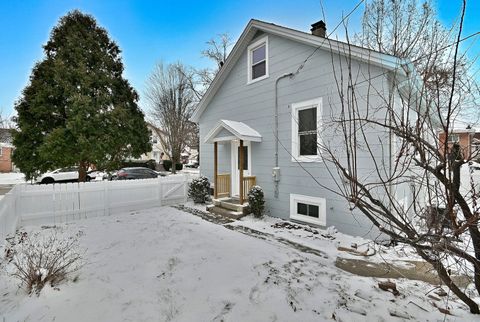 Tiny photo for 9016 Southview Avenue, Brookfield, IL 60513 (MLS # 12596063)