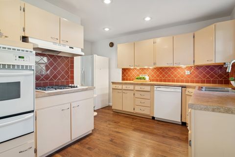 Tiny photo for 36 Crestview Terrace, Buffalo Grove, IL 60089 (MLS # 12519618)