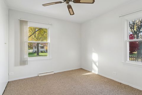 Tiny photo for 36 Crestview Terrace, Buffalo Grove, IL 60089 (MLS # 12519618)