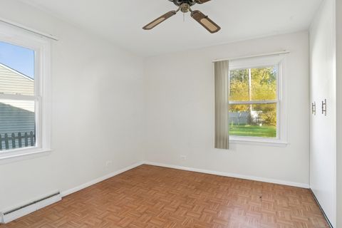 Tiny photo for 36 Crestview Terrace, Buffalo Grove, IL 60089 (MLS # 12519618)