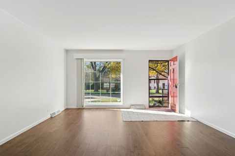 Tiny photo for 36 Crestview Terrace, Buffalo Grove, IL 60089 (MLS # 12519618)