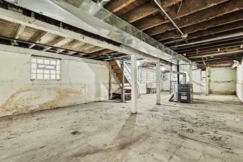 Tiny photo for 32 W 110th Place, Chicago, IL 60628 (MLS # 12649555)