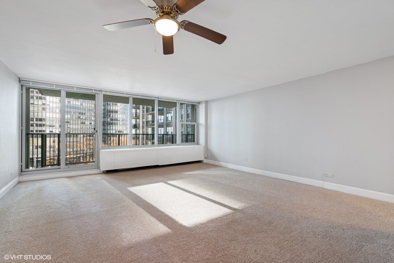 400 E Randolph Street 1123