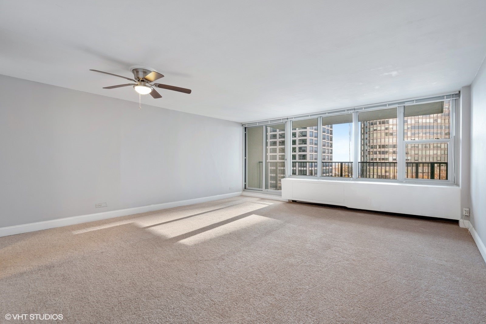 400 E Randolph Street 1123