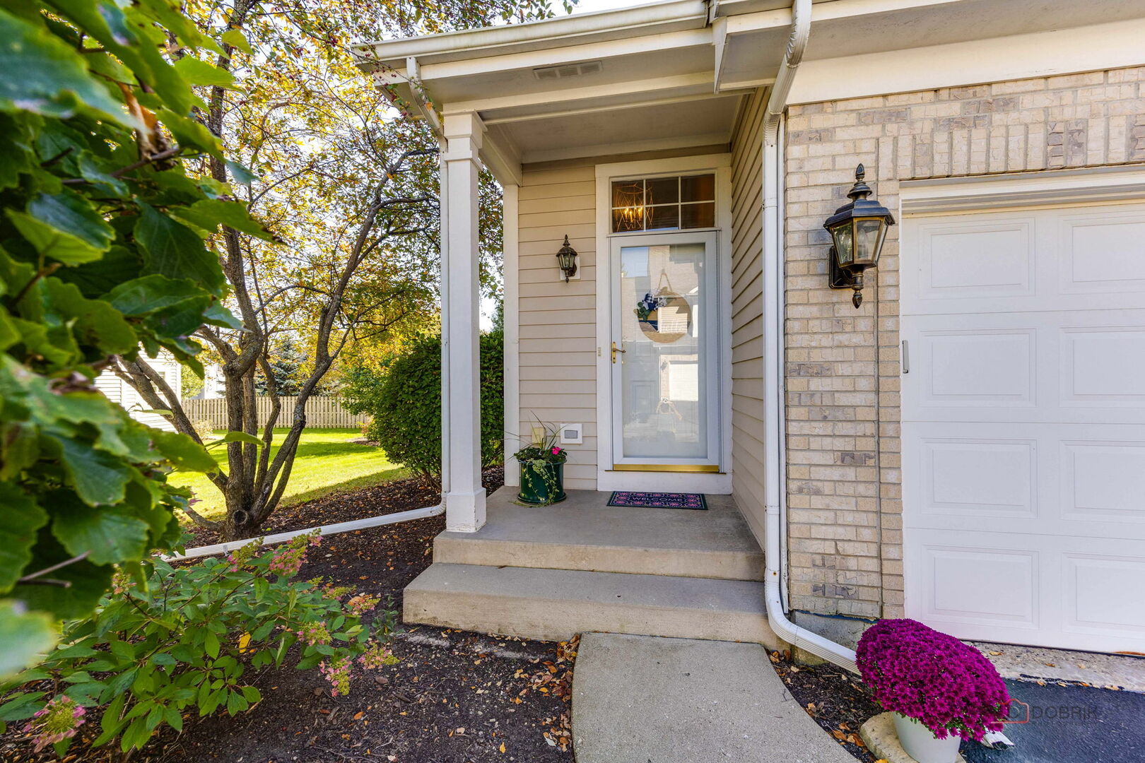 1201 W Danbury Drive