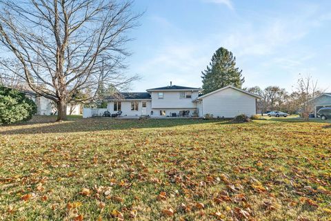 Tiny photo for 24055 S Lakeview Drive, Minooka, IL 60447 (MLS # 12517008)