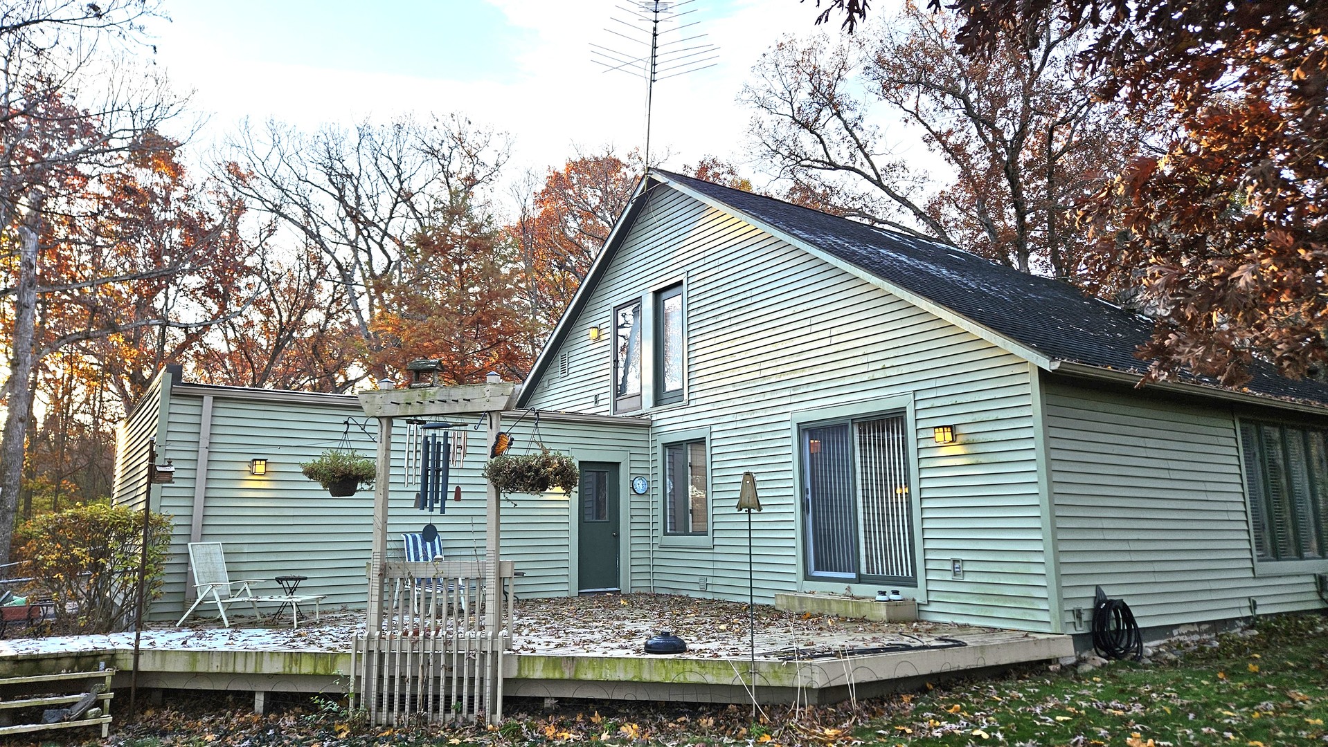 Rockford, Illinois 61109, United States, 3 Bedrooms Bedrooms, ,2 BathroomsBathrooms,Residential,Active,244234