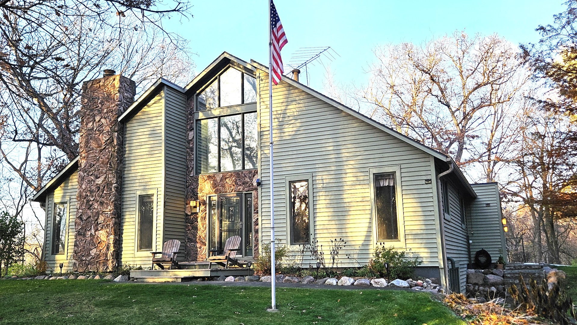 Rockford, Illinois 61109, United States, 3 Bedrooms Bedrooms, ,2 BathroomsBathrooms,Residential,Active,244234