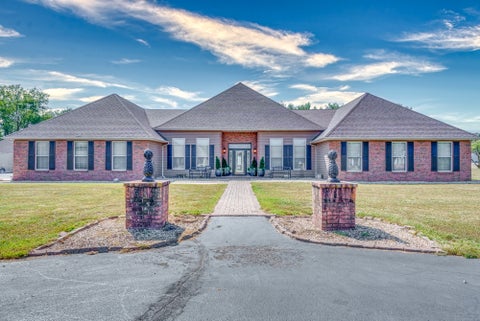 Tiny photo for 14323 N Manhattan Lane, Mt Vernon, IL 62864 (MLS # 12764903)