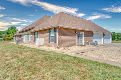 Tiny photo for 14323 N Manhattan Lane, Mt Vernon, IL 62864 (MLS # 12764903)