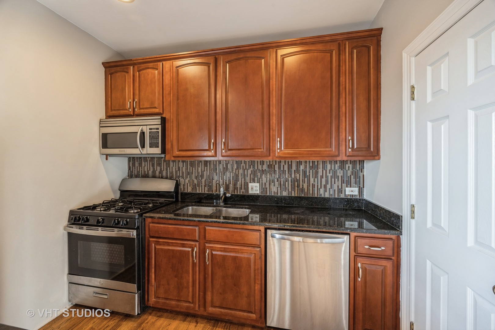 6324 S Kimbark Avenue 403