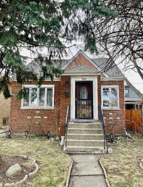 Photo of 3832 N Oak Park Avenue, Chicago, IL 60634 (MLS # 12603276)