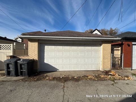 Tiny photo for 3711 N Newland Avenue, Chicago, IL 60634 (MLS # 12517176)