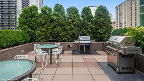 Tiny photo for 33 W ONTARIO Street #34EN, Chicago, IL 60654 (MLS # 12522107)