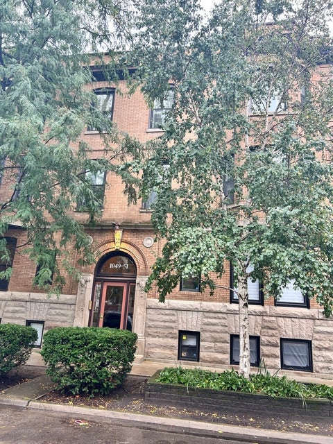 Photo of 1049 W MONTANA Street #1, Chicago, IL 60614 (MLS # 12765601)