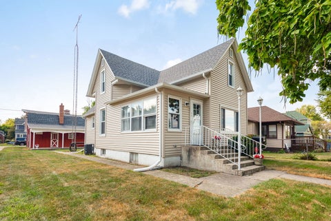 Tiny photo for 550 W Henry Street, Kankakee, IL 60901 (MLS # 12715828)