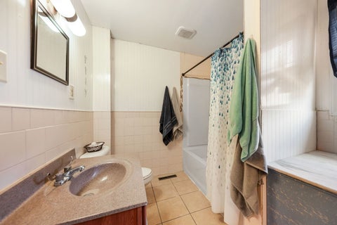 Tiny photo for 550 W Henry Street, Kankakee, IL 60901 (MLS # 12715828)