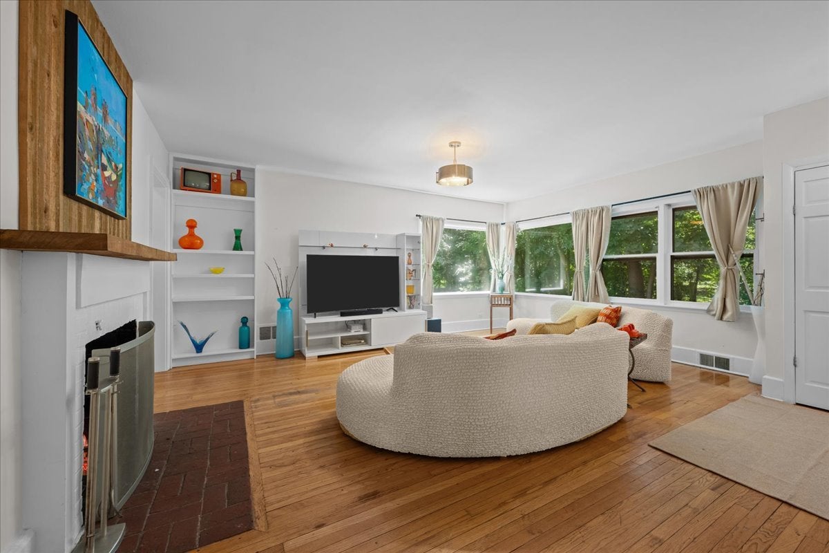 262 Maple Hill Road