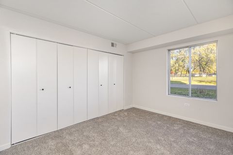 Tiny photo for 841 N York Road #101, Elmhurst, IL 60126 (MLS # 12508604)