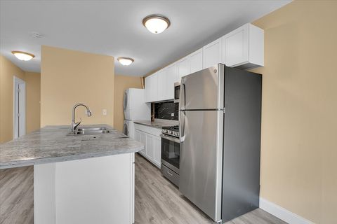 Tiny photo for 488 Darlene Lane #D, Glendale Heights, IL 60139 (MLS # 12507973)