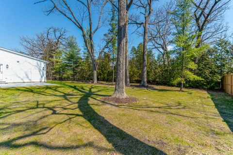 Tiny photo for 707 Brierhill Road, Deerfield, IL 60015 (MLS # 12611307)