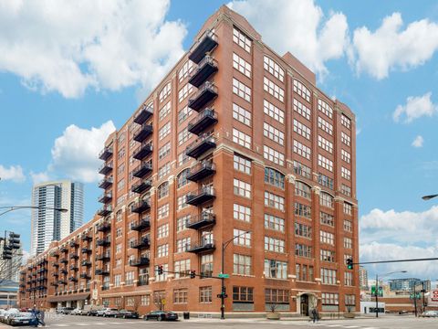Photo of 360 W ILLINOIS Street #10F, Chicago, IL 60654 (MLS # 12619330)