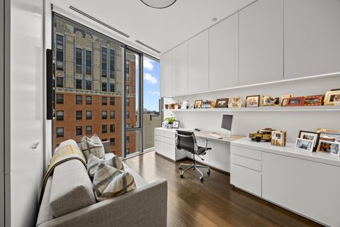Tiny photo for 4 E Elm Street #12S, Chicago, IL 60611 (MLS # 12570277)