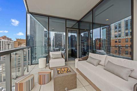 Tiny photo for 4 E Elm Street #12S, Chicago, IL 60611 (MLS # 12570277)
