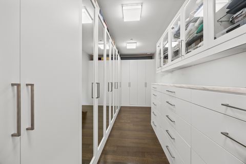 Tiny photo for 4 E Elm Street #12S, Chicago, IL 60611 (MLS # 12570277)