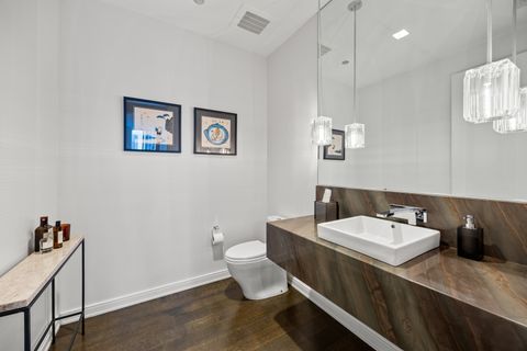 Tiny photo for 4 E Elm Street #12S, Chicago, IL 60611 (MLS # 12570277)