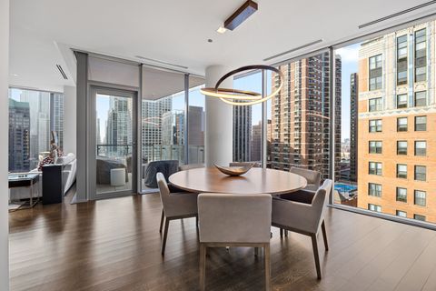 Tiny photo for 4 E Elm Street #12S, Chicago, IL 60611 (MLS # 12570277)