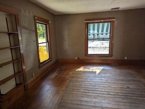 Tiny photo for 320 S 5th Street, Sheldon, IL 60966 (MLS # 12507589)