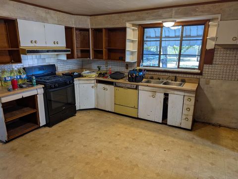 Tiny photo for 320 S 5th Street, Sheldon, IL 60966 (MLS # 12507589)