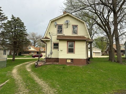 Tiny photo for 815 11th Street, Dewitt, IA 52472 (MLS # 12623682)
