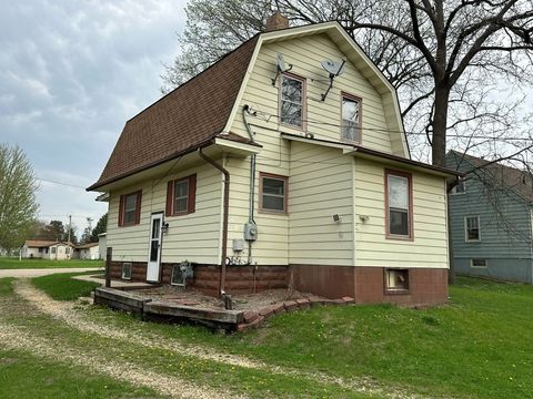 Tiny photo for 815 11th Street, Dewitt, IA 52472 (MLS # 12623682)