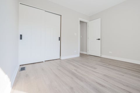 Tiny photo for 810 Gloucester Drive #126, Elk Grove Village, IL 60007 (MLS # 12782465)