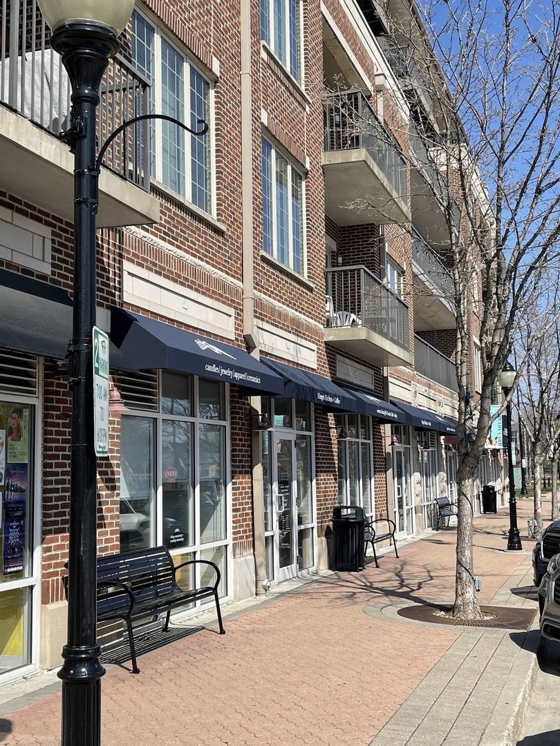 221 N Graylynn Drive