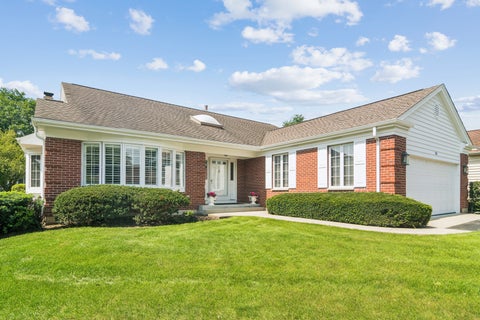 Photo of 55 Brodick Lane, Inverness, IL 60067 (MLS # 12739330)