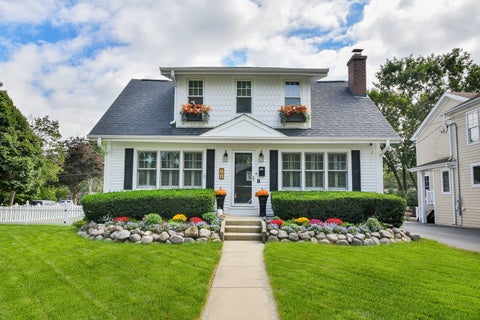 Tiny photo for 701 N Kenilworth Avenue, Glen Ellyn, IL 60137 (MLS # 12762462)