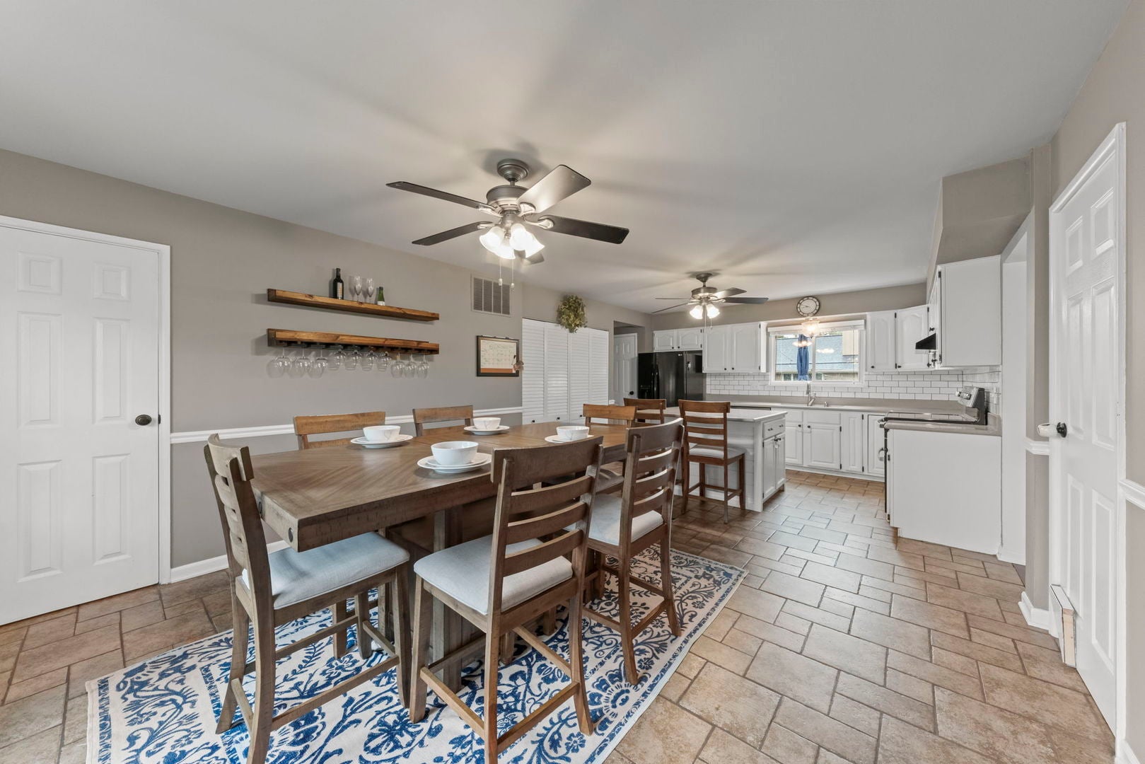 3405 Woodridge Drive