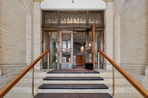 Tiny photo for 728 W Jackson Boulevard #107, Chicago, IL 60661 (MLS # 12526031)