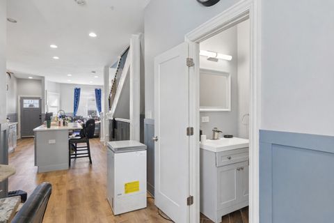 Tiny photo for 4411 S Calumet Avenue, Chicago, IL 60653 (MLS # 12590848)