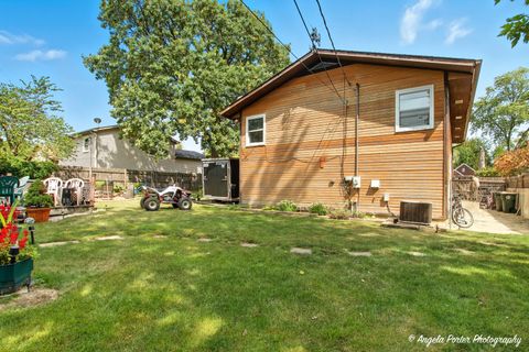 Tiny photo for 1320 Glenview Court, Round Lake Beach, IL 60073 (MLS # 12463992)